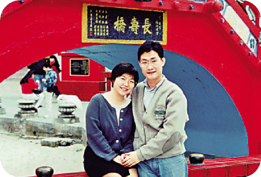 　　圖：麥玲玲在27歲結婚，與丈夫何德至今恩愛如昔。