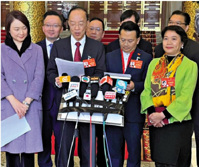 　　圖：全國人大代表馬逢國引述丁薛祥期望香港保持及發揮好自身優勢。