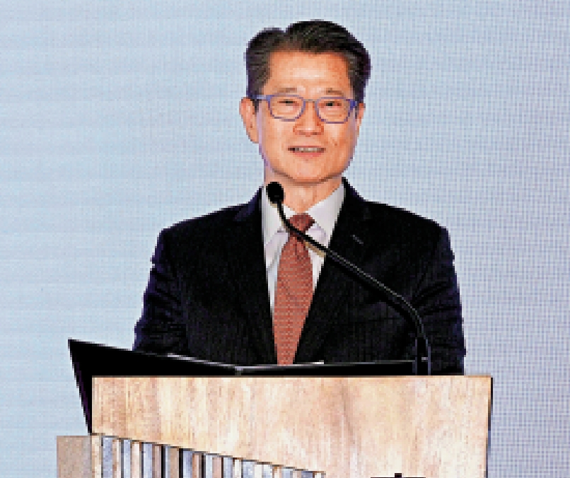 　　圖：陳茂波透露，今年引進辦目標接觸至少三百家企業，吸引及協助不同企業在港開展業務。