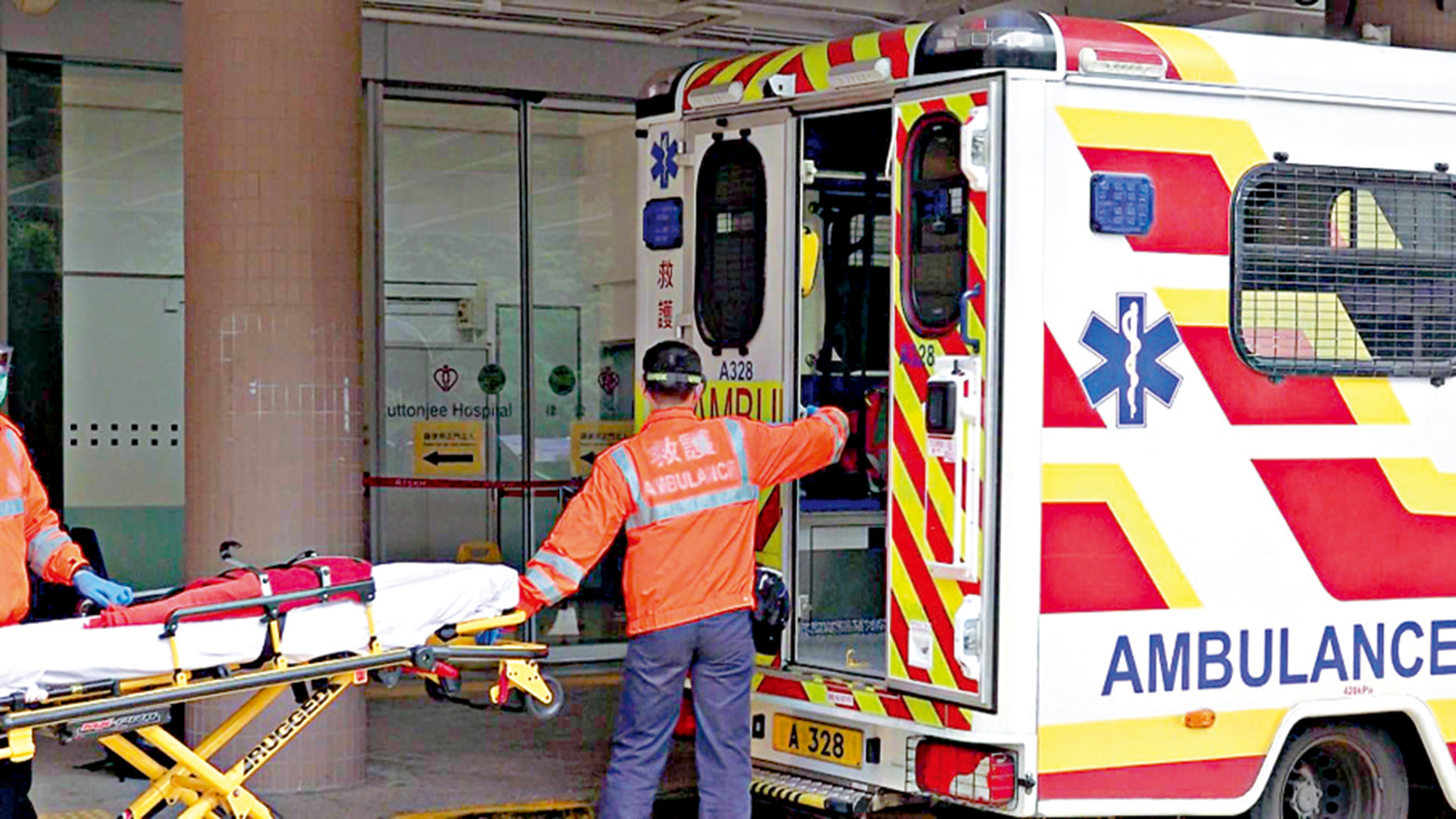 　　圖：盧寵茂表示，跨境直通救護車服務會按照機制收取相關成本和費用。