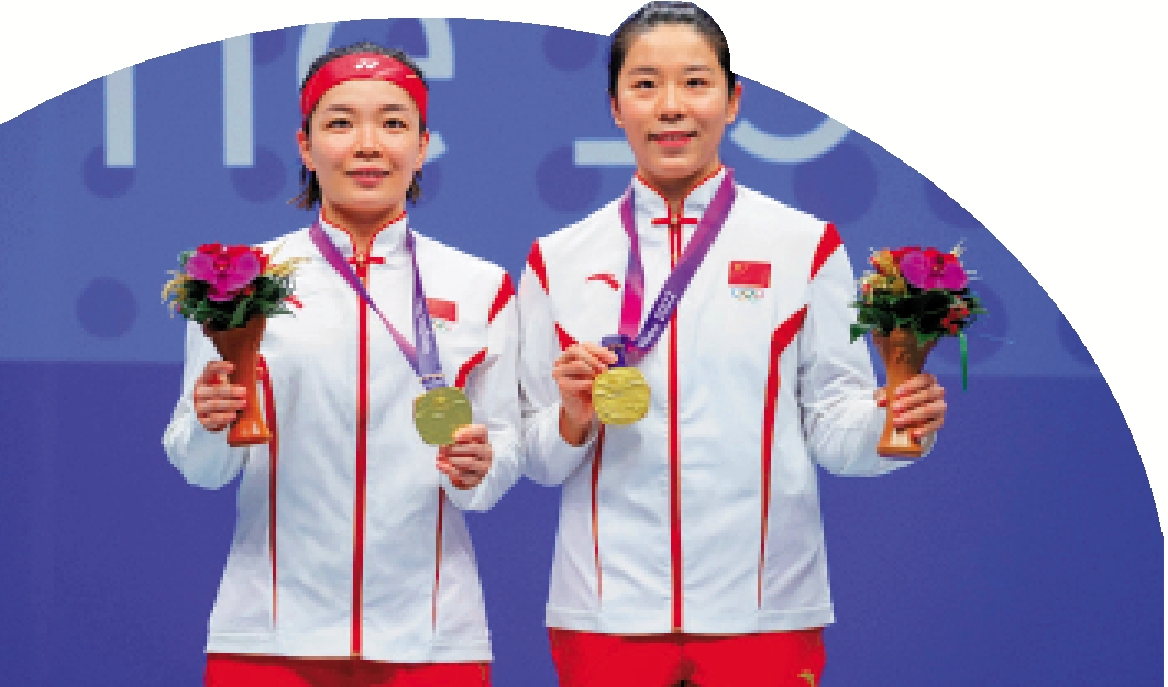 　　圖：陳清晨（左）夥拍賈一凡（右）奪得去年杭州亞運羽毛球女雙金牌。