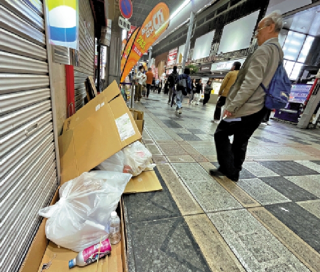 　　圖：日本在不少人眼中是垃圾治理的榜樣，但其實各地都有亂拋垃圾情形。圖為大阪市區。