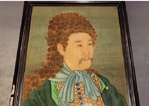 　　圖：雍正帝着洋裝畫像。