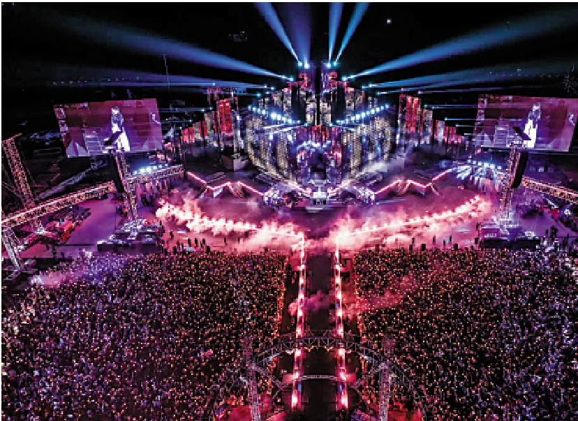 　　圖：華晨宇煙台演唱會吸引了全國各地約13萬歌迷到場。