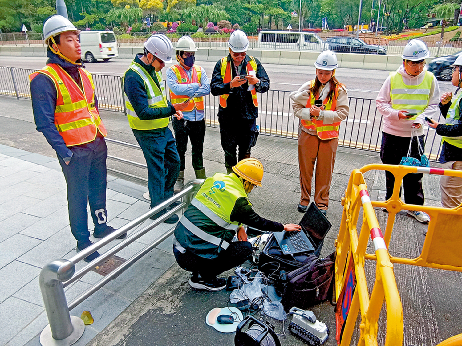 　　圖：圖為「管道衛士」機器人在香港地下管網進行測試應用。\受訪者供圖