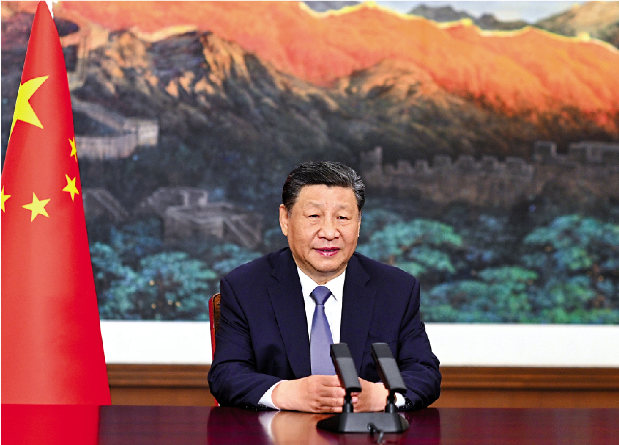　　圖：6月6日，中國─吉爾吉斯斯坦─烏茲別克斯坦鐵路項目三國政府間協定簽字儀式在北京舉行，國家主席習近平視頻祝賀協定簽署。\新華社