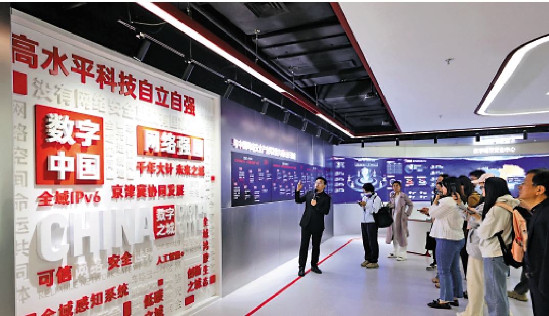 　　圖：中國大力發展人工智能，包括在高校積極布局AI研究，培養相關人才。