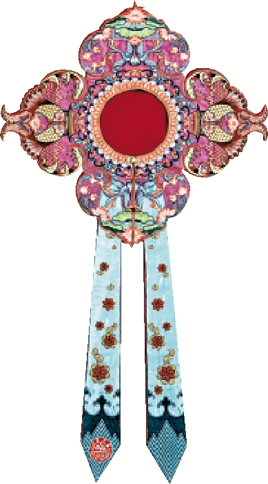 　　圖：山東大學為畢業生設計了專屬的「海闊天高」雲肩。