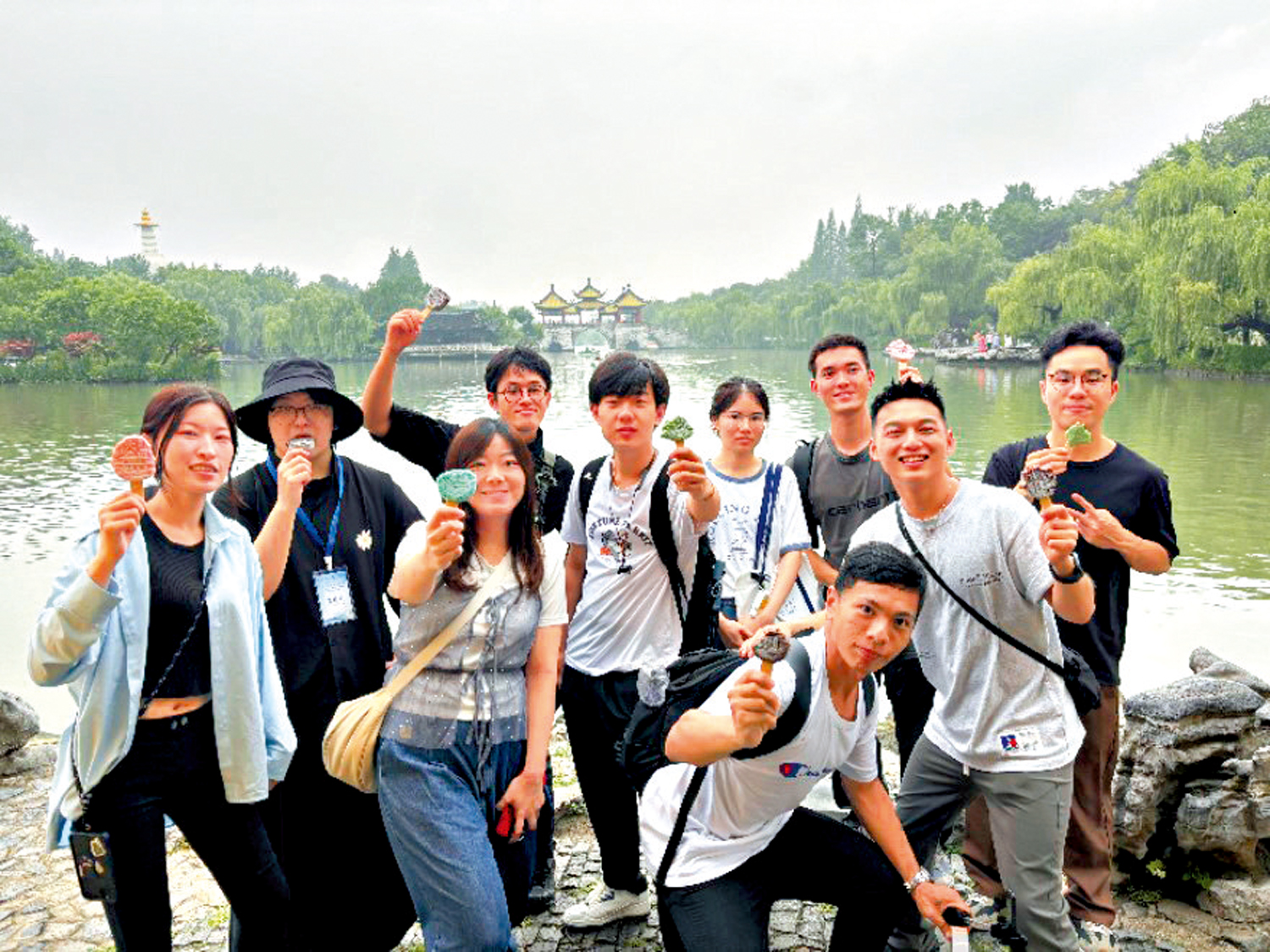 　　圖：「心繫家國系列─青年看祖國」的大運河團。