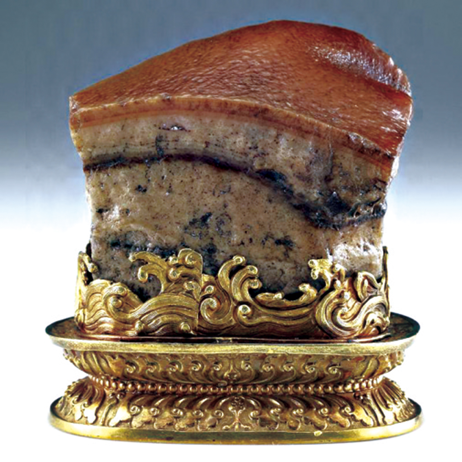 　　圖：東坡肉形石現存於台北故宮博物院。