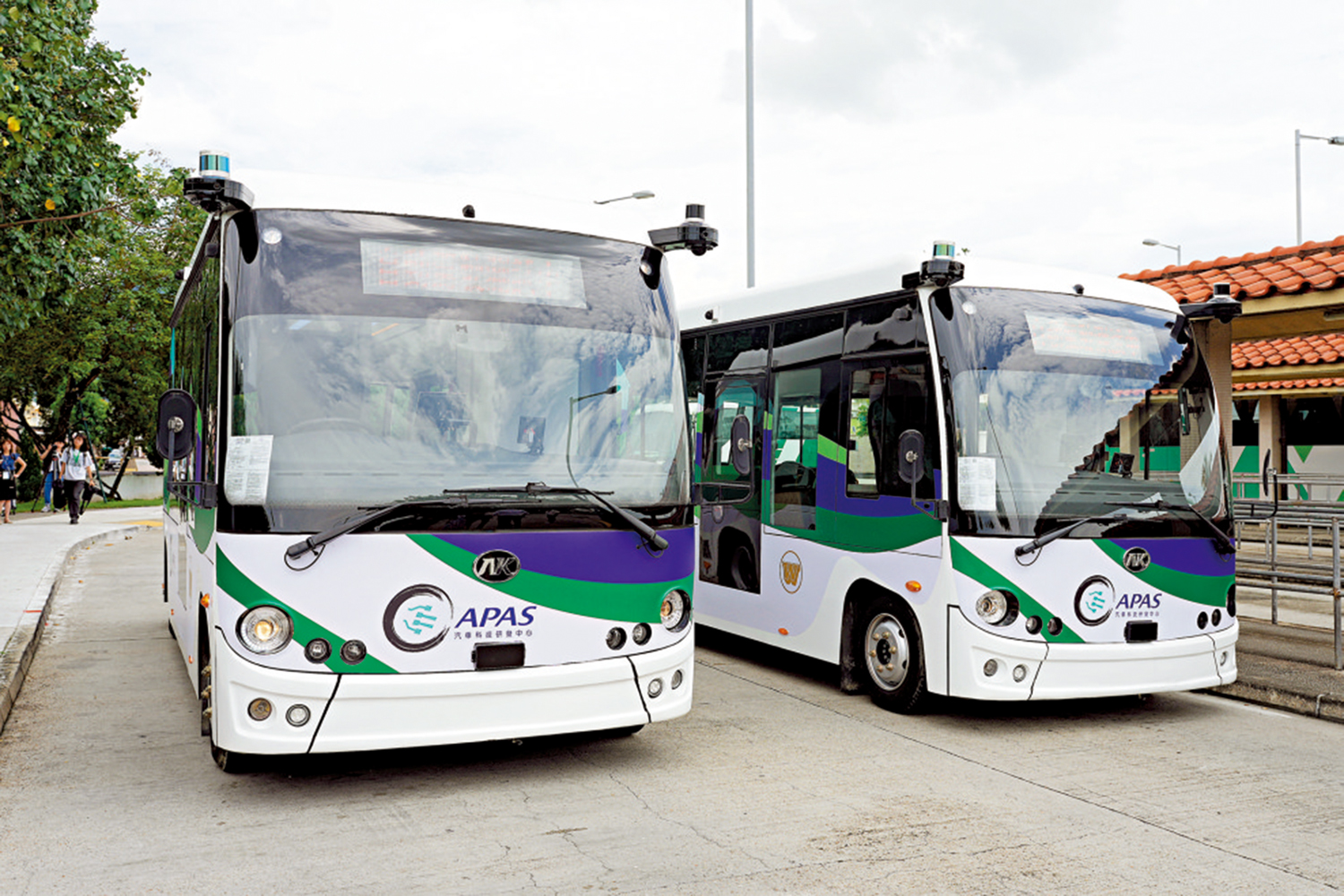 　　圖：錦綉花園的5G自動駕駛穿梭小巴，今日起可讓屋苑居民試坐。