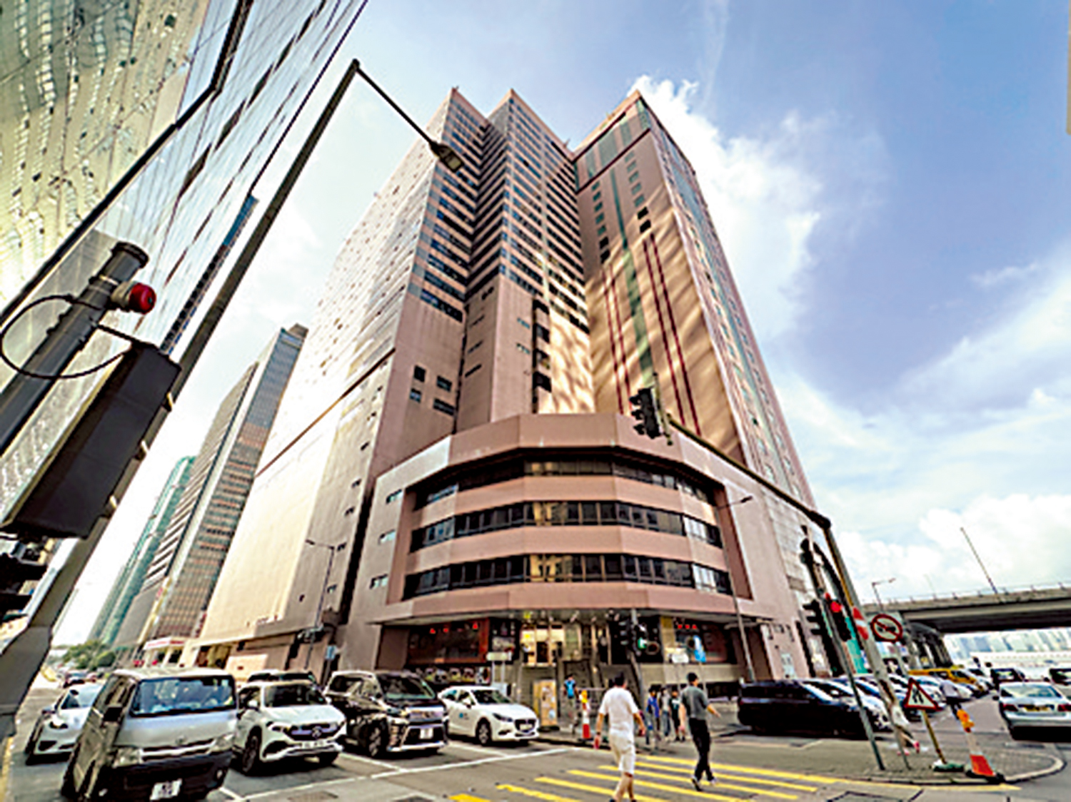 　　圖：北角渣華道321號全幢放售，物業由資深投資者陳秉志持有。