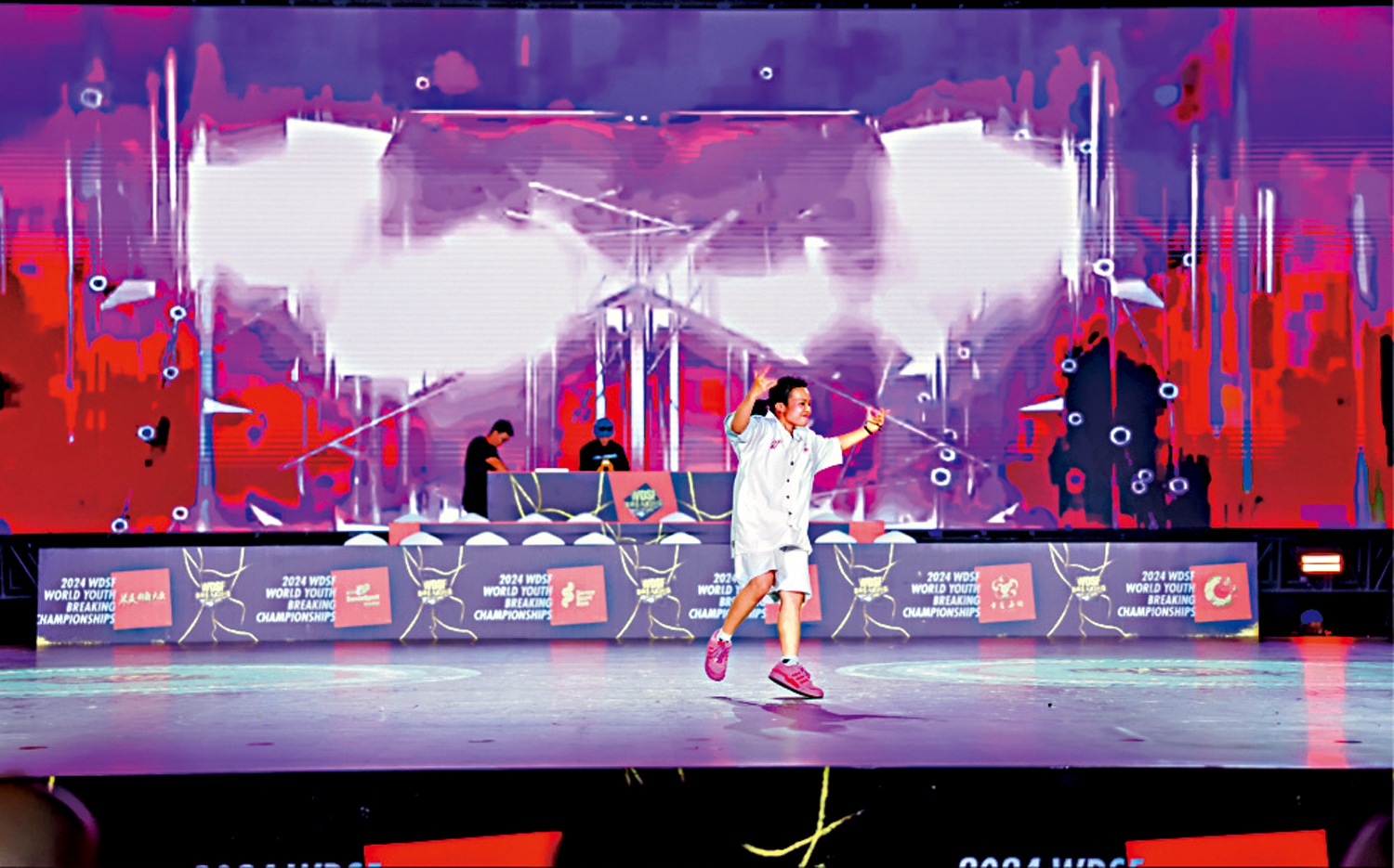 　　圖：劉清漪在霹靂舞世青賽開幕式上亮相。