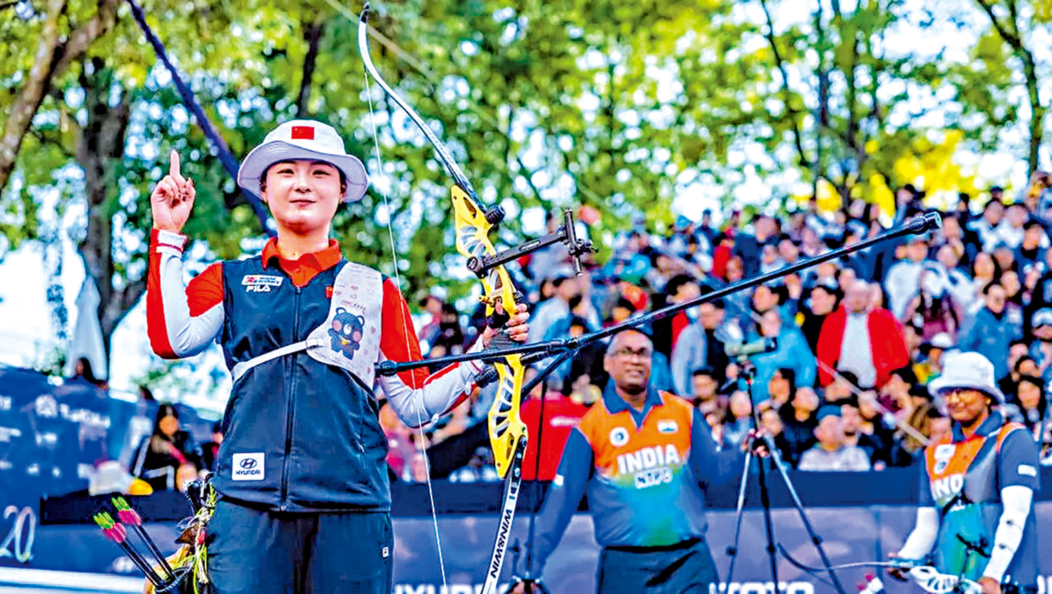 　　圖：李佳蔓（左）發揮出色，順利奪冠。