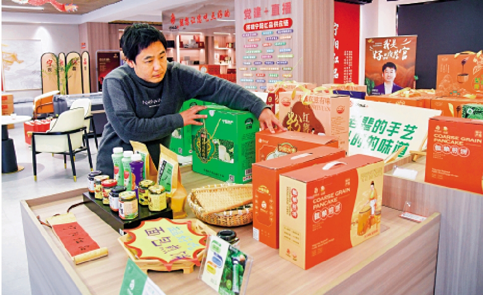 　　圖：「雙11」是網絡平台購物的高峰，隨着移動網絡商業的發展，消費模式變得更豐富。