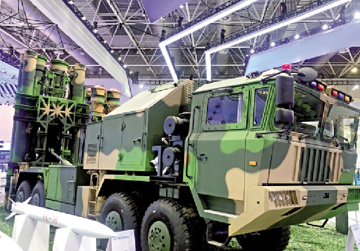 　　圖：HQ-9BE遠程防空反導導彈武器系統。\大公報記者方俊明攝