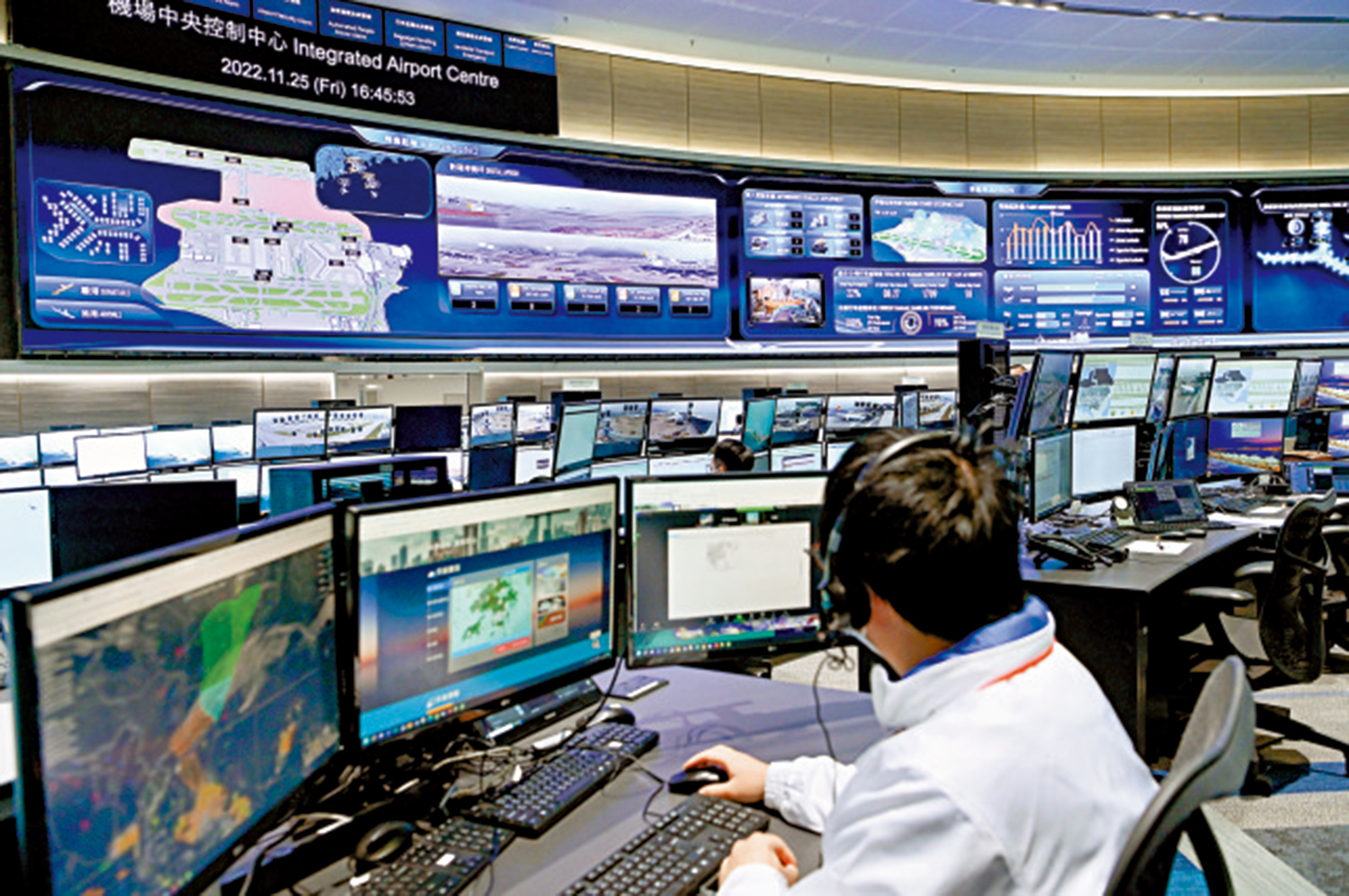 　　圖：三跑系統運作後，為香港航空樞紐及業界開啟豐碩機遇新時代。