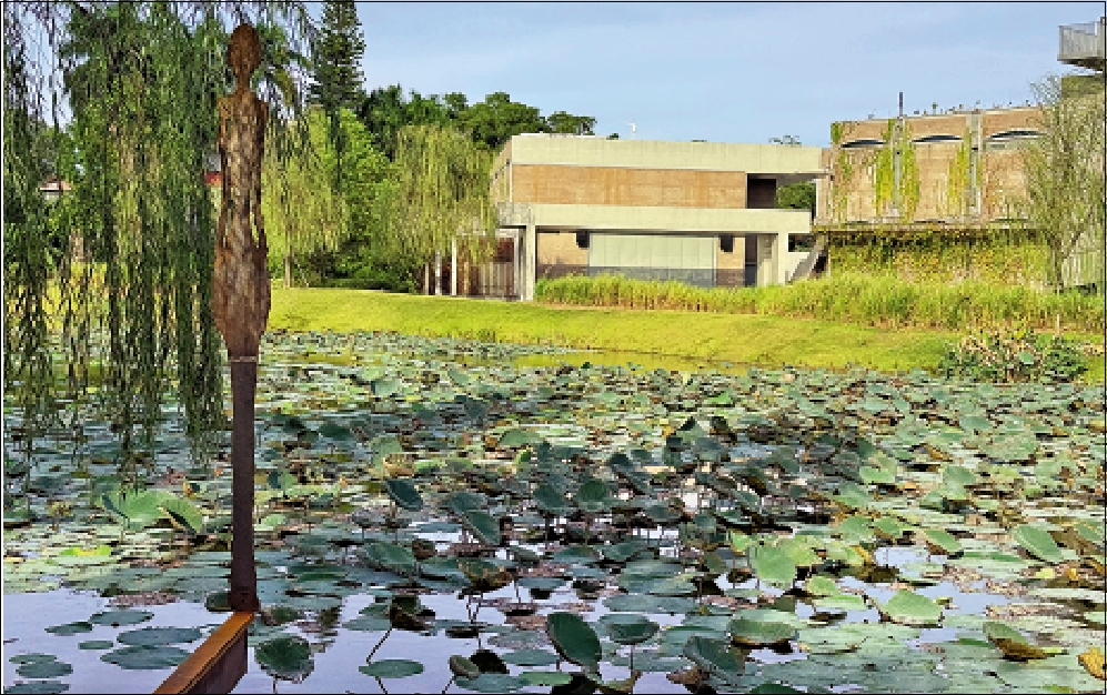 　　圖：依賈科梅蒂代表作「高女人」製作而成的藝術裝置。