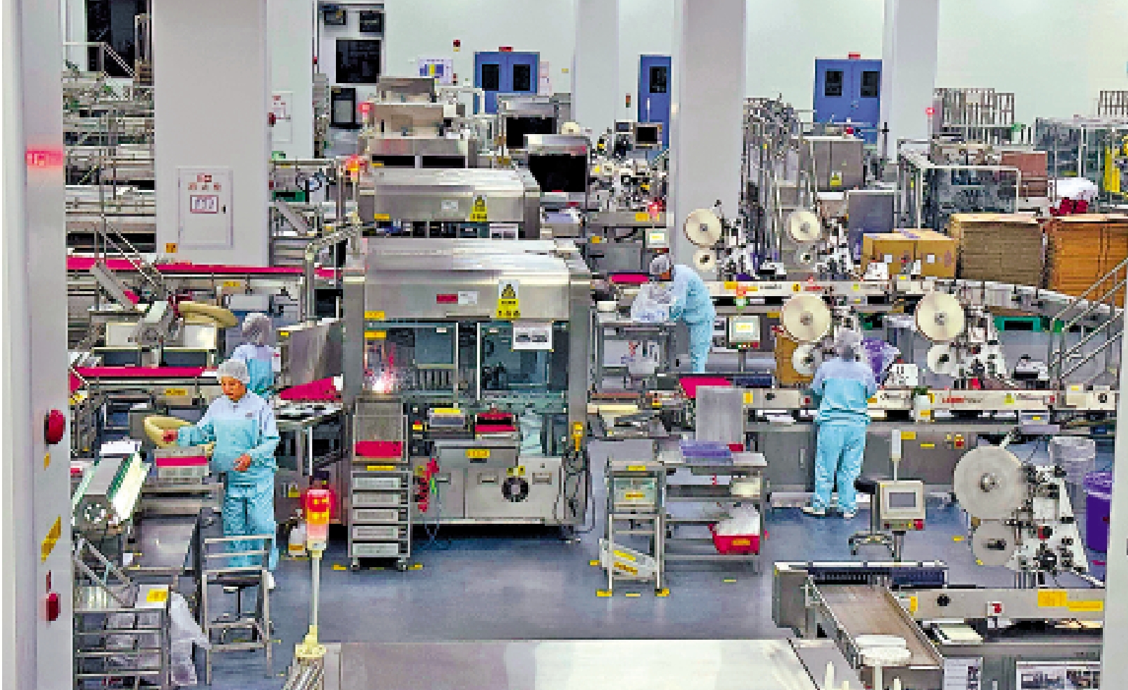 　　圖：5日，「同心築夢·共謀發展」粵港澳媒體灣區行採訪團到訪了無限極新會工廠。/大公報記者盧靜怡攝