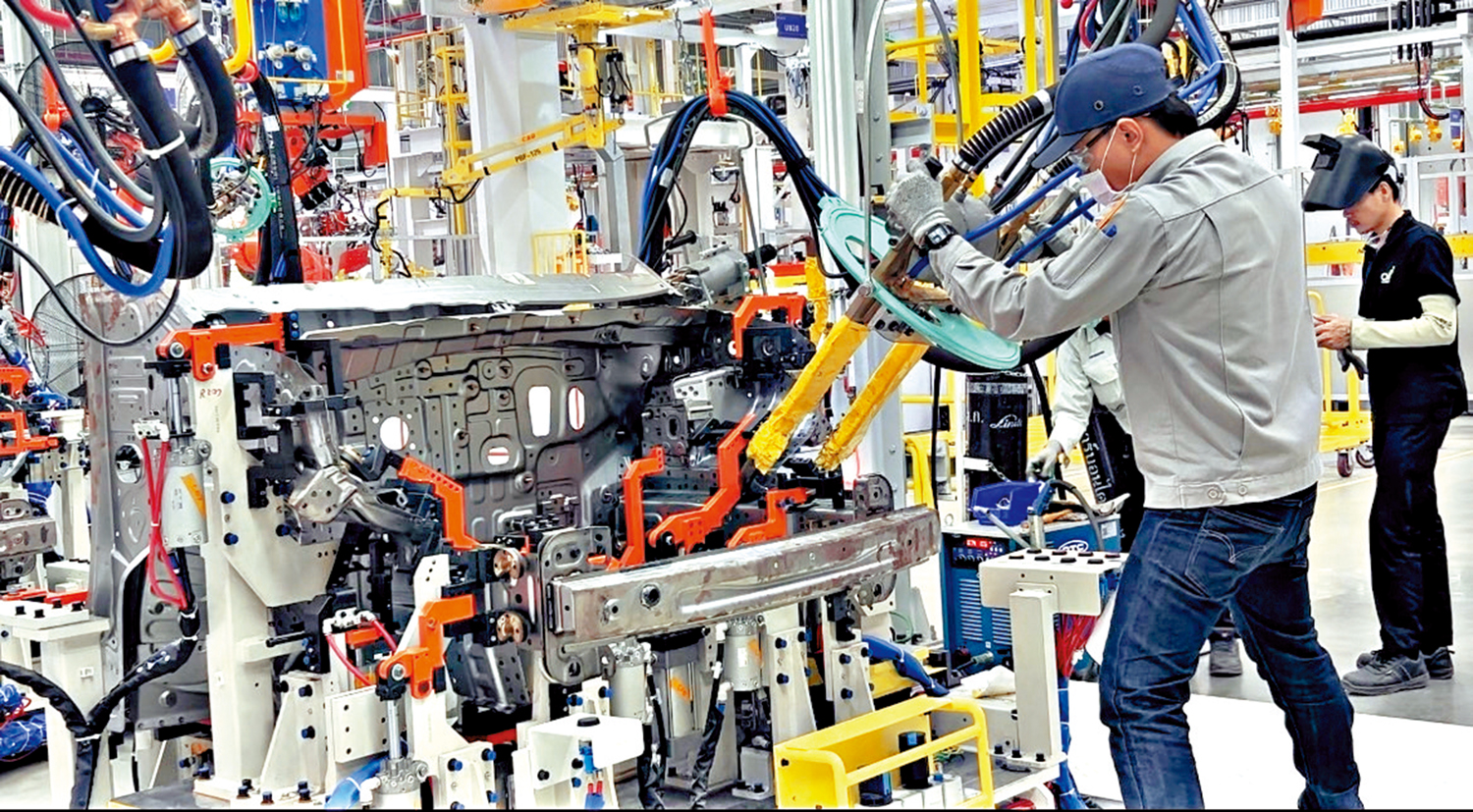 　　圖：消息指哪吒汽車已啟動小批量復產，上百張海外訂單已下線擬發運。