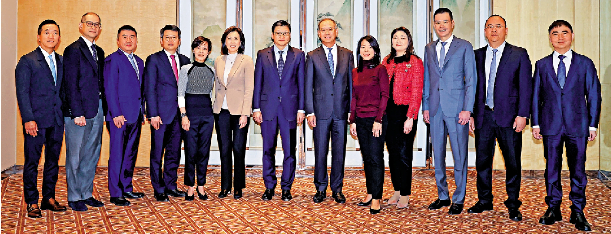 　　圖：香港銀行公會訪京團表示，中央會一如既往大力支持香港發展好國際金融中心角色，繼續用好香港獨特地位和優勢。