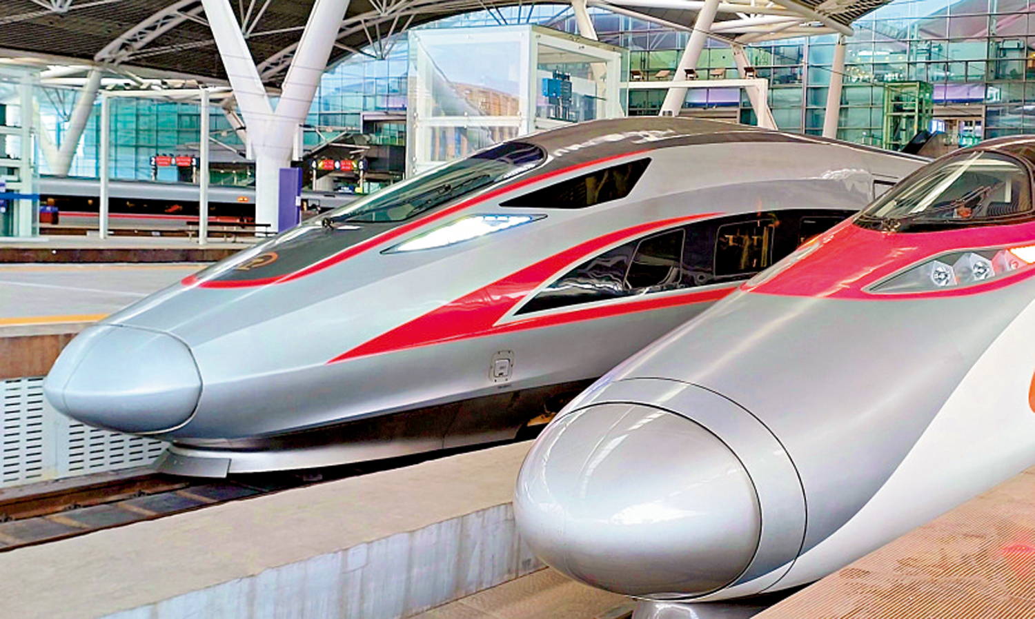 　　圖：高鐵下月五日起將開通香港西九龍站直達往返西安的班次，周日開始預售票。