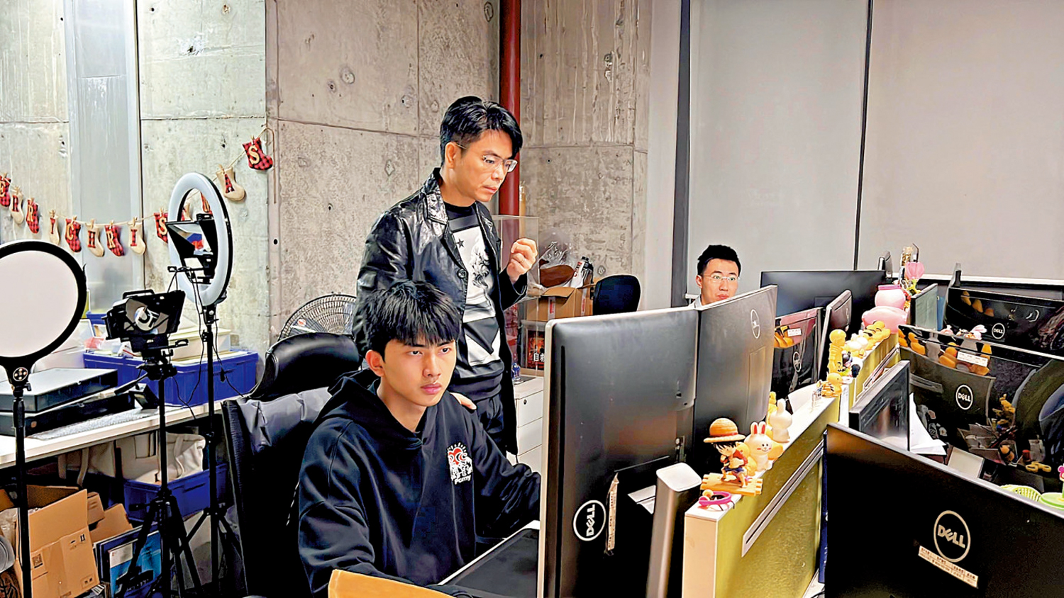 　　圖：如今，覃思在廣州的公司員工已超過百人。\大公報記者帥誠攝
