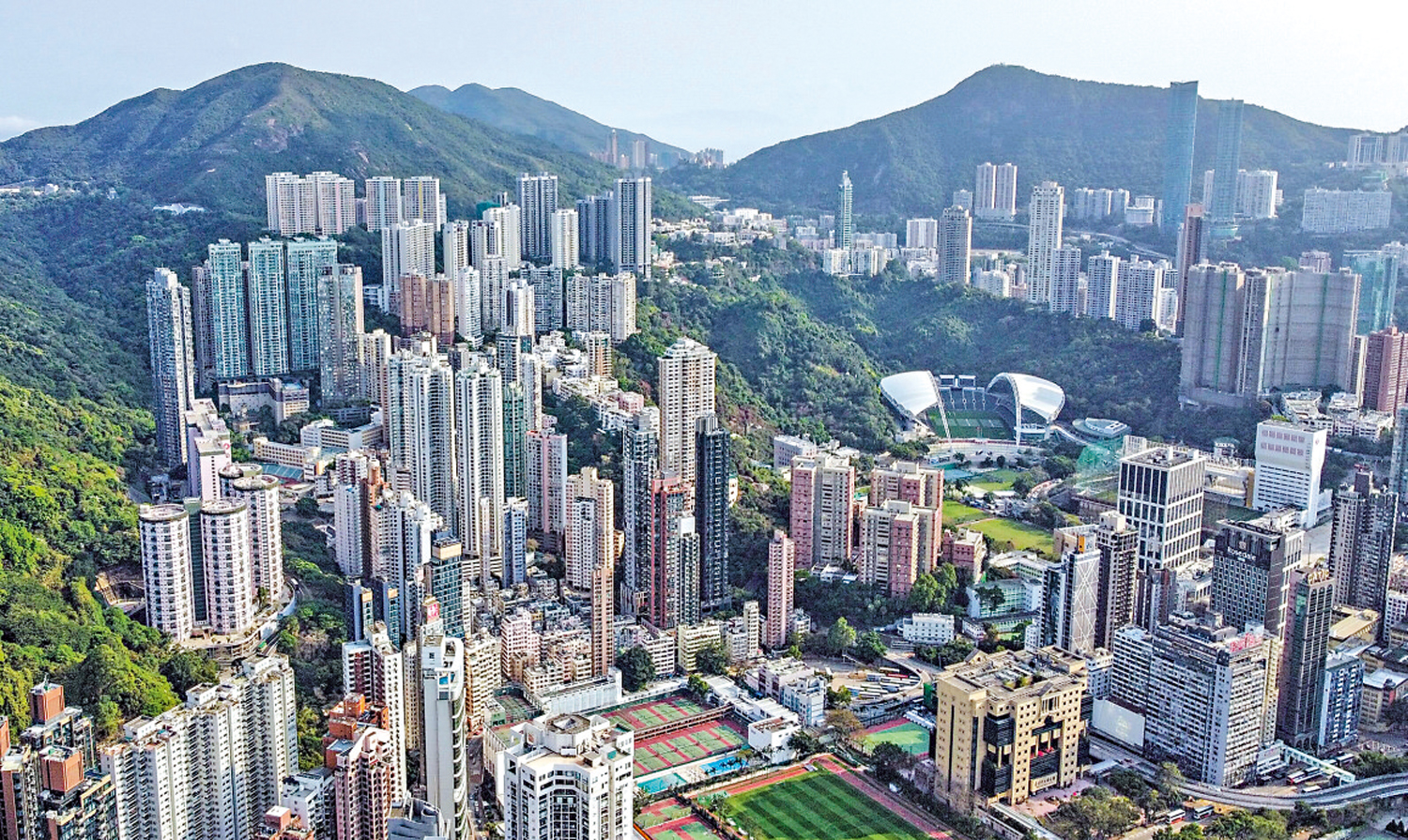 圖:政府計劃由業權註冊制度逐步取代現行的契約註冊制度,並擬於今年第一季向立法會提交《土地業權條例》的修訂草案。