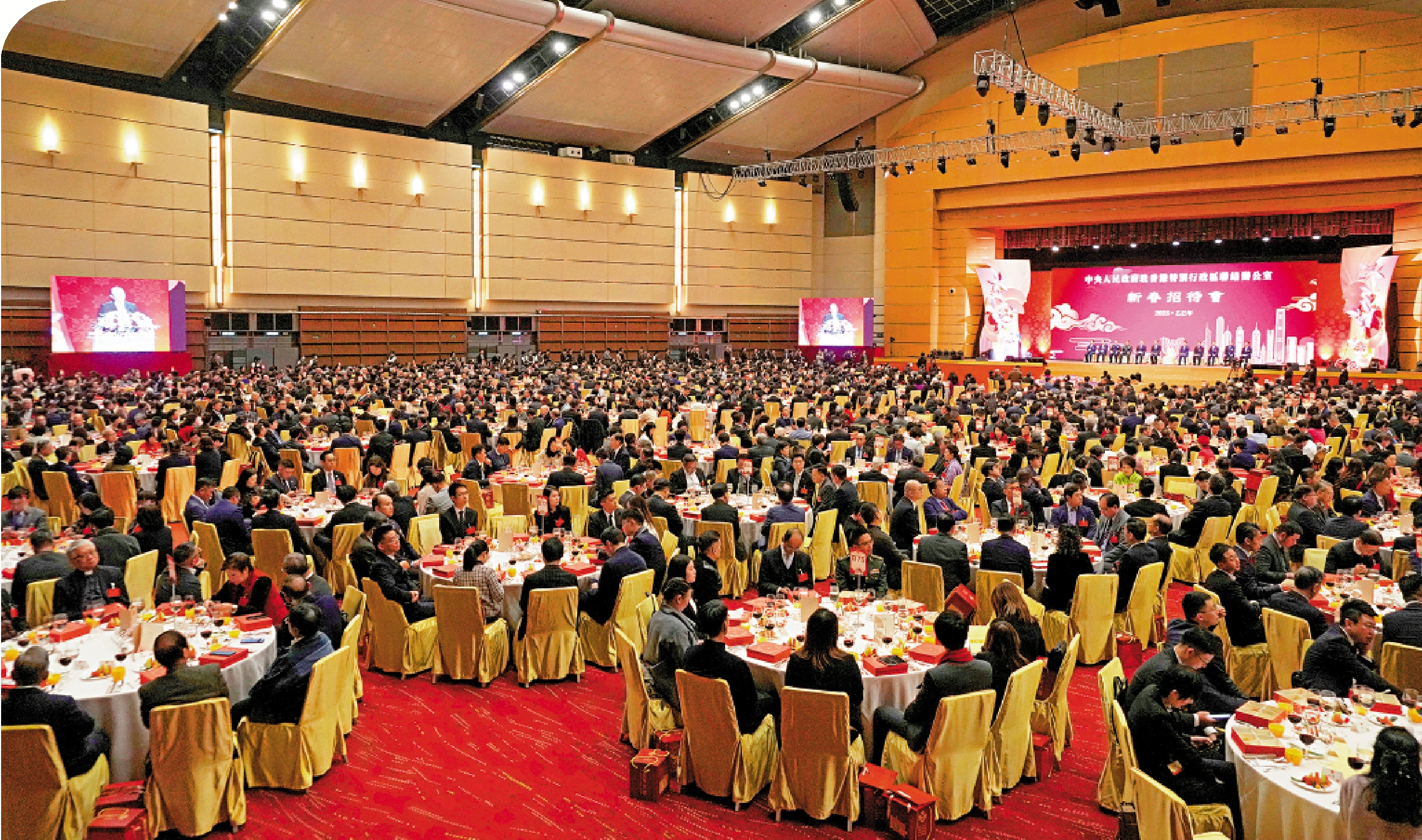 圖:中央政府駐港聯絡辦昨日舉行2025年新春招待會,香港各界嘉賓出席。\大公報記者林良堅攝