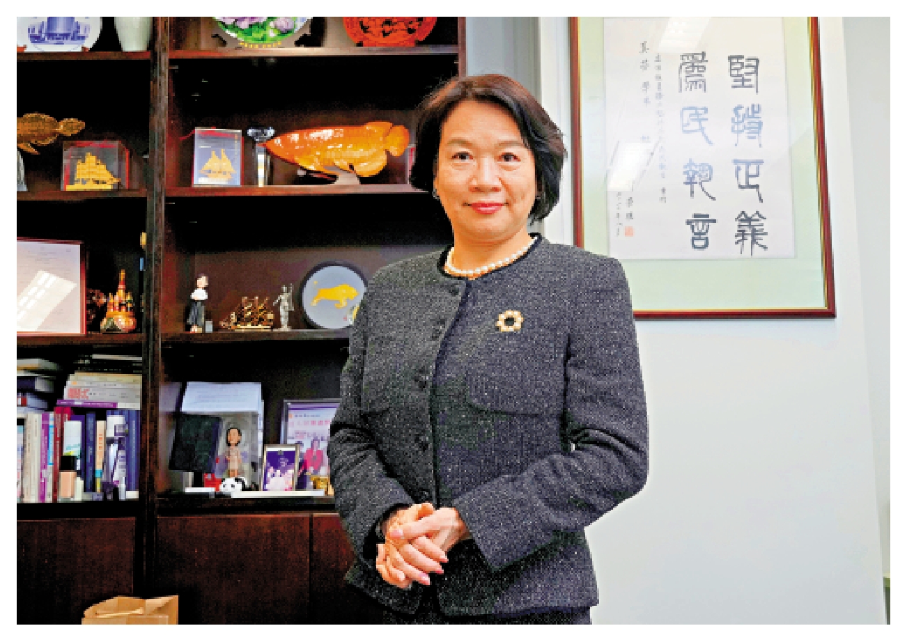 圖:梁美芬表示,解決財赤必須以開源為主,吸引更多國際資金及人才,提升香港競爭力。\大公報記者林少權攝