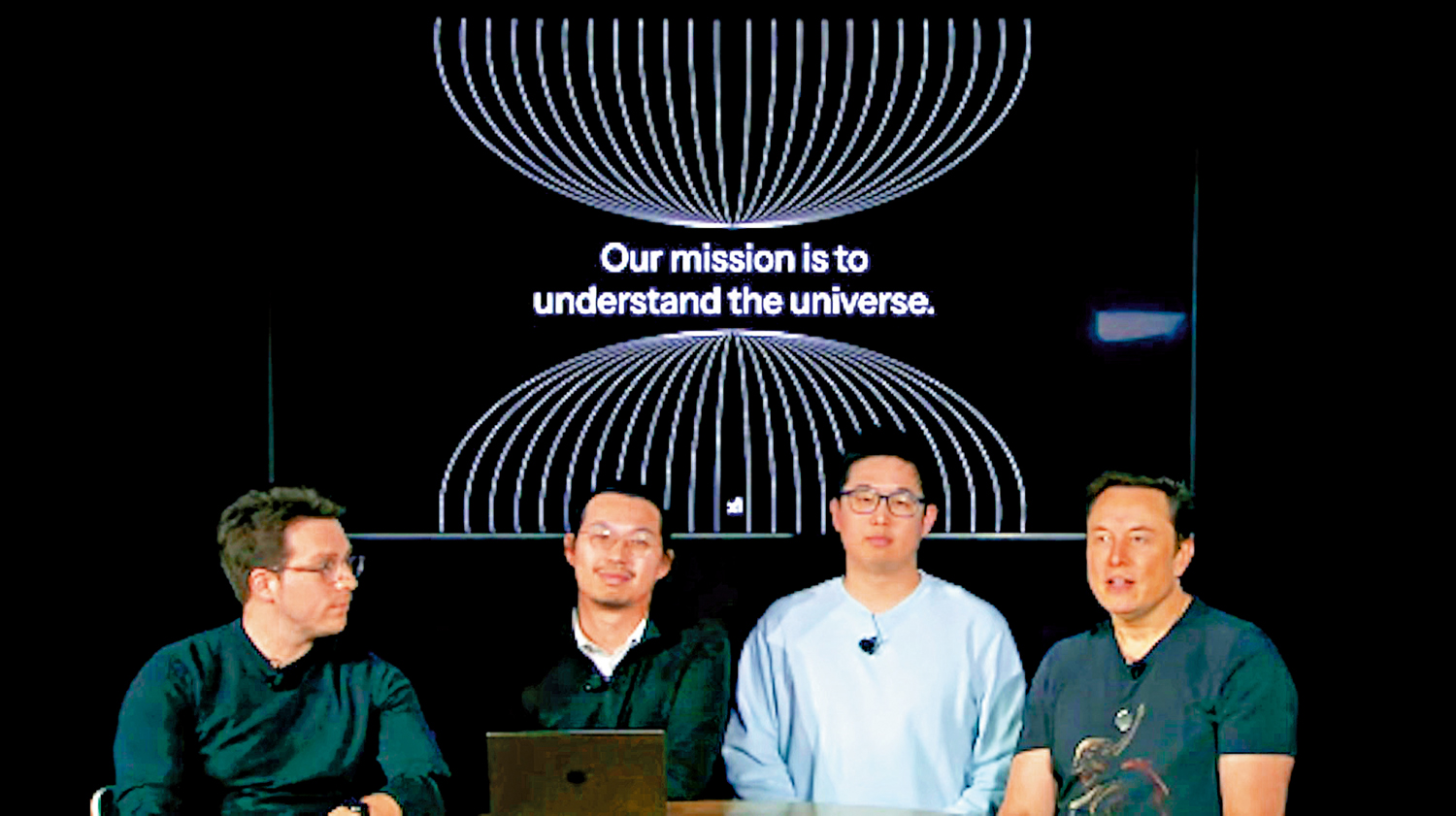 　　圖：馬斯克旗下AI公司「xAI」直播發布新一代AI大模型Grok 3。坐在馬斯克旁邊的華人科學家為出生於杭州的吳宇懷。