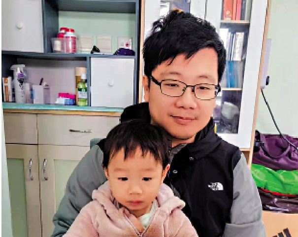 圖:馮先生希望政府提供子女教育方面等稅務優惠,減輕家庭負擔。
