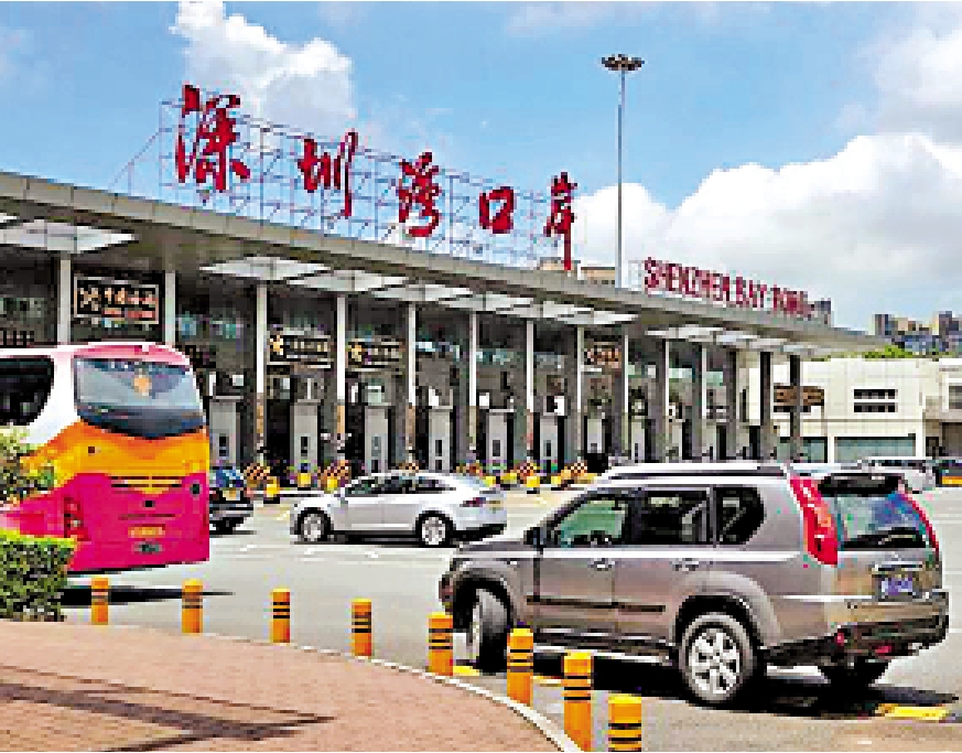 　　圖：現時香港與內地的跨境車，除港珠澳大橋外，出入境時必須使用註冊登記的口岸。