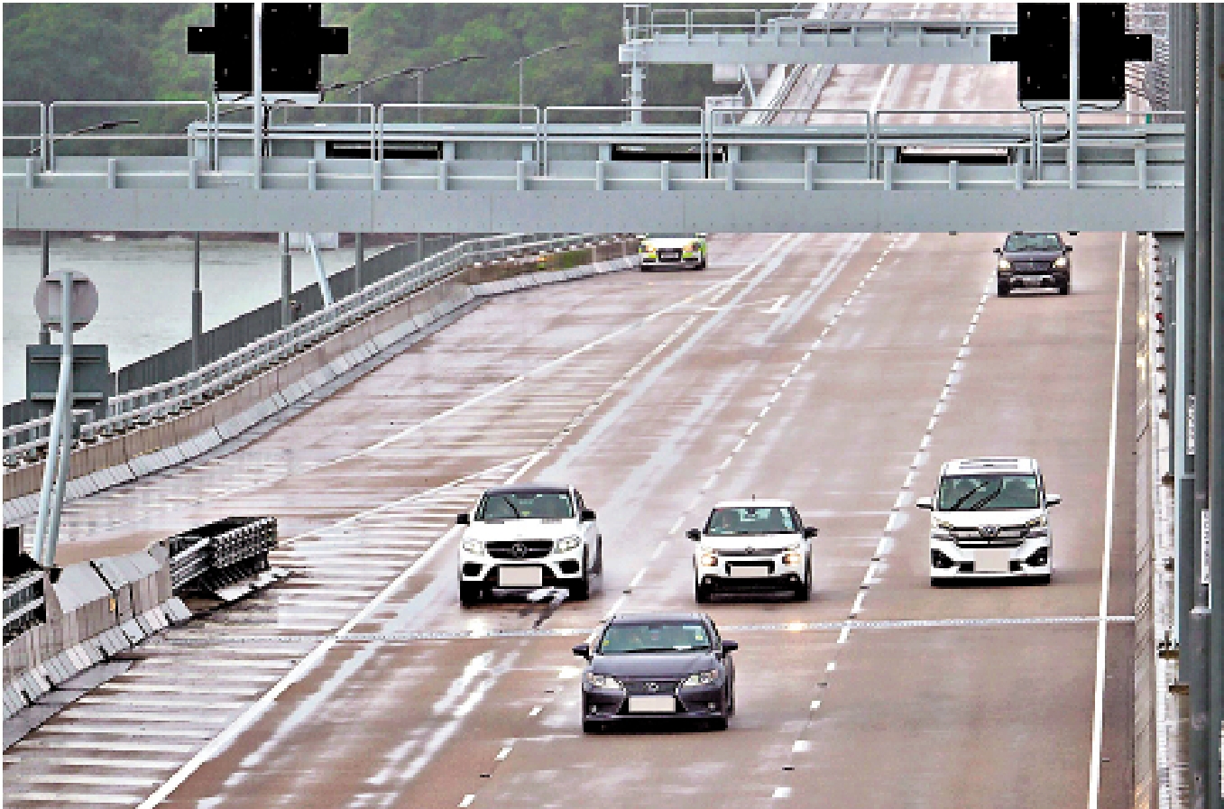 　　圖：「港車北上」自二○二三年七月實施以來，新申請數字已超越十萬大關。
