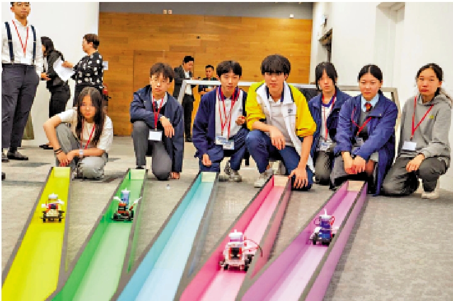 　　圖：首屆「氫能車競賽大挑戰2025」於昨日舉行，共21隊師生晉級，戰情緊湊。