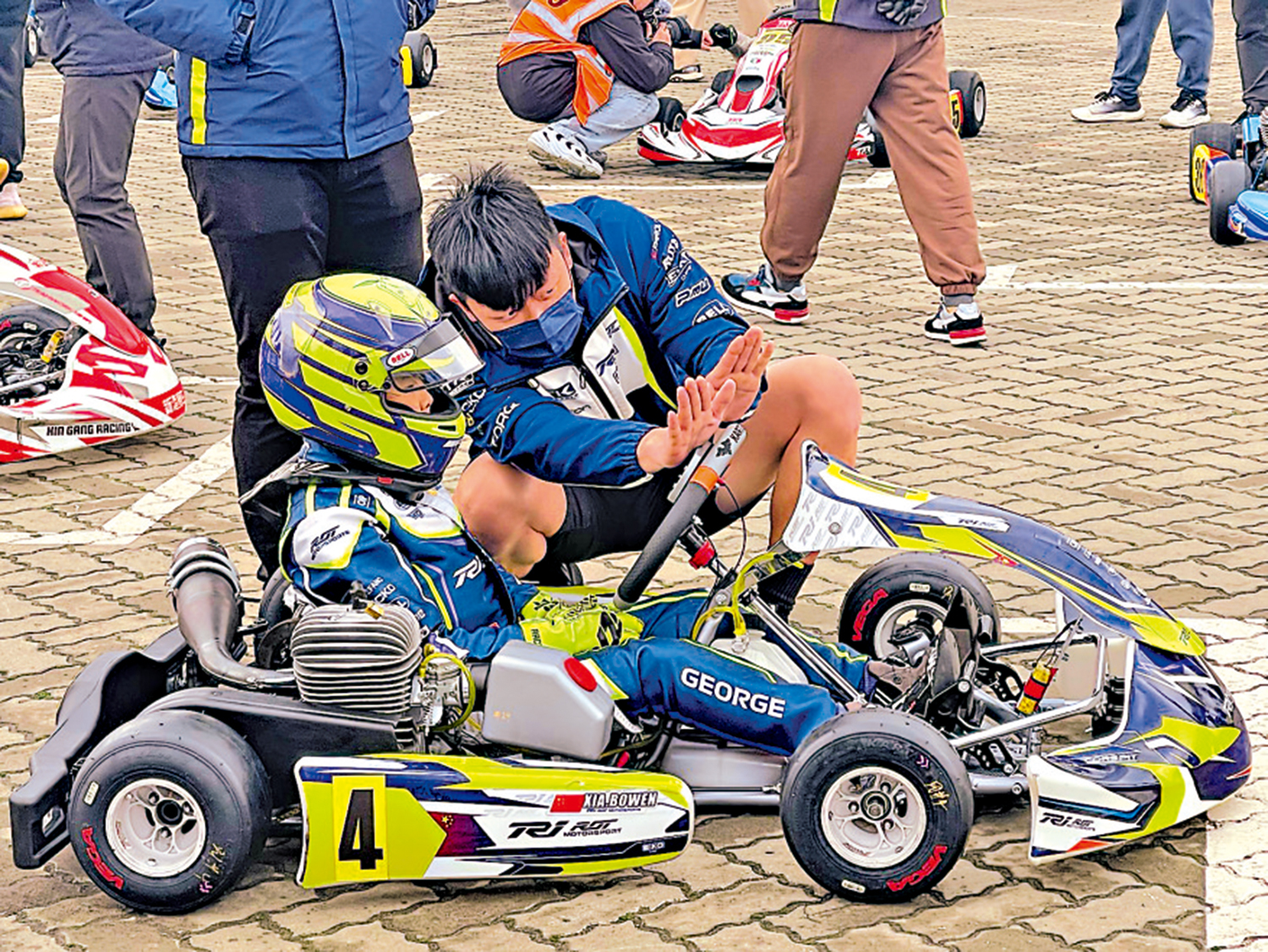 　　圖：兒童組車手準備發車。\大公報記者夏微攝