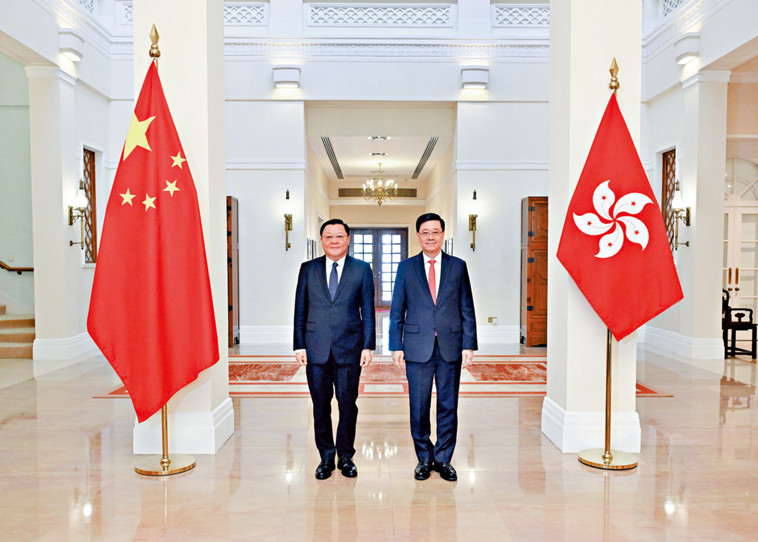 圖:行政長官李家超昨日在禮賓府與廣東省省長王偉中會面。