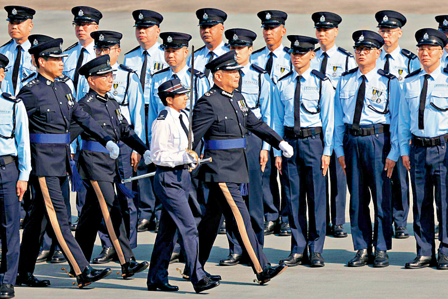 圖:香港輔助警察隊昨日舉行結業會操。