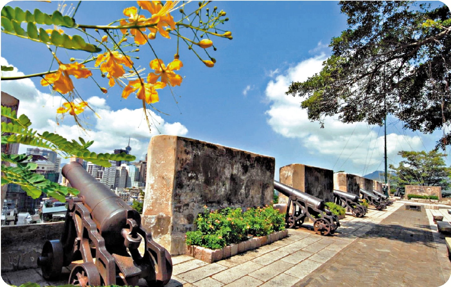 　　圖：澳門大炮台。