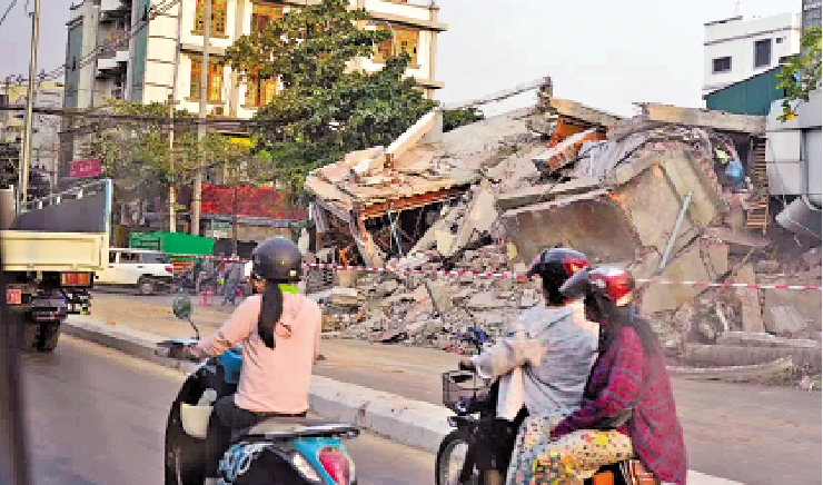 　　圖：曼德勒街頭有不少建築倒塌。\大公文匯全媒體記者麥鈞傑攝
