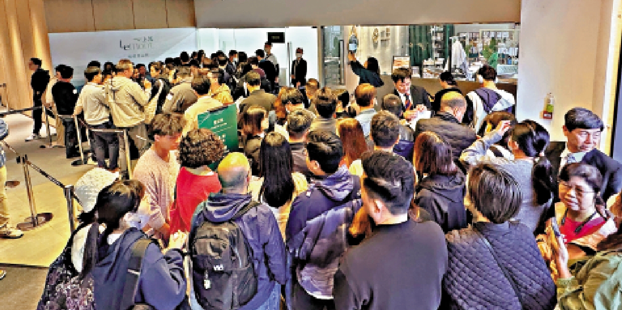 圖:今年已開售的八個全新樓盤,七個入場費不足四百萬元,受上車客歡迎。圖為大埔上然銷售情況。