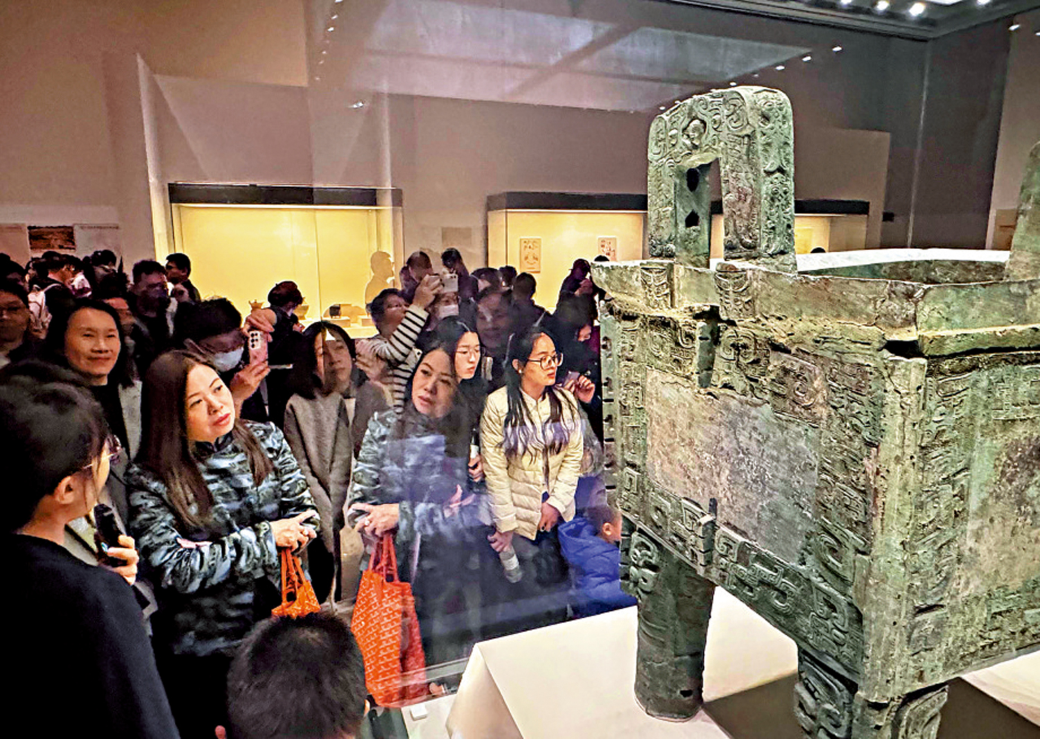 圖:羅淑佩在北京參觀國家博物館內的《古代中國》展覽。