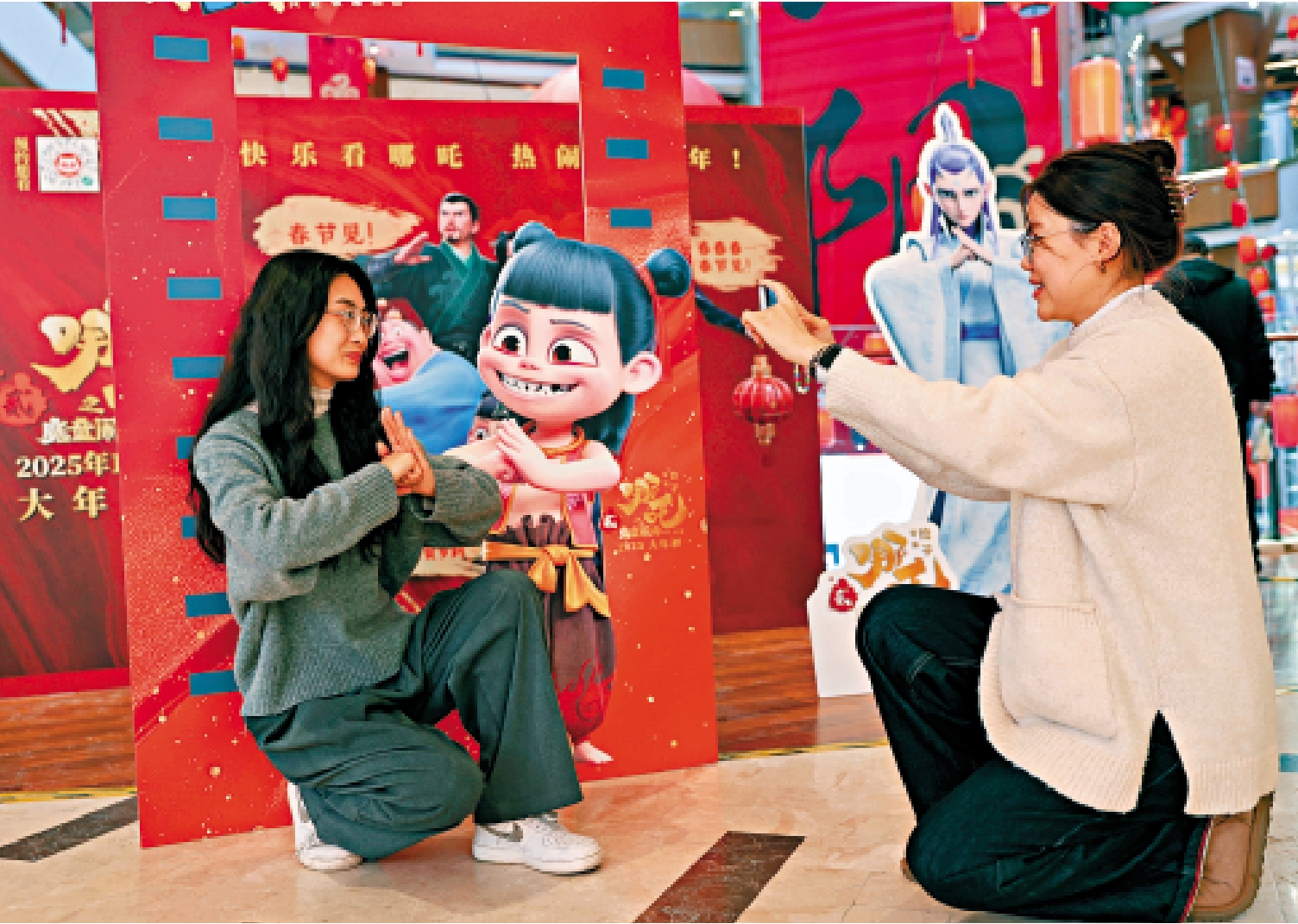 圖:國產電影近年票房成績節節上升,《哪吒之魔童鬧海》全球票房達156.23億元人民幣,位列全球影史票房第五。\中新社