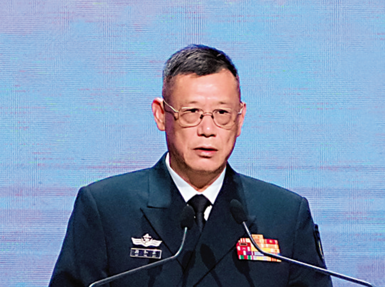 圖:解放軍駐香港部隊政治委員賴如鑫表示,駐港部隊將與香港各界同心協力,為強國建設作出更大貢獻。\大公報記者林良堅攝