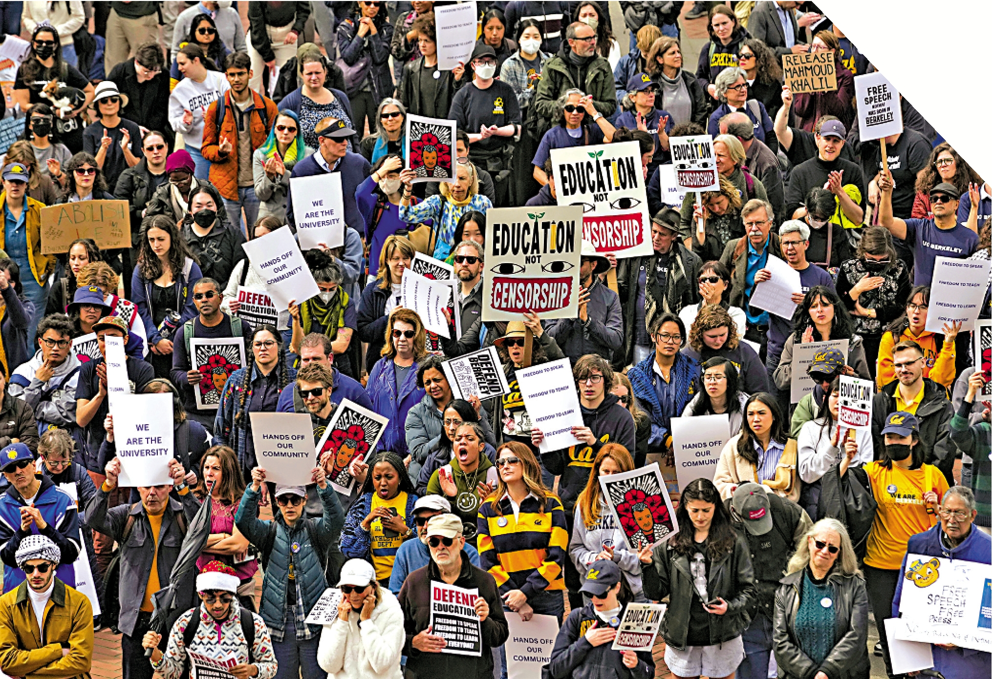 　　圖：學生和教職員工今年3月在加州大學伯克利分校示威，抗議特朗普打壓學術界。/美聯社