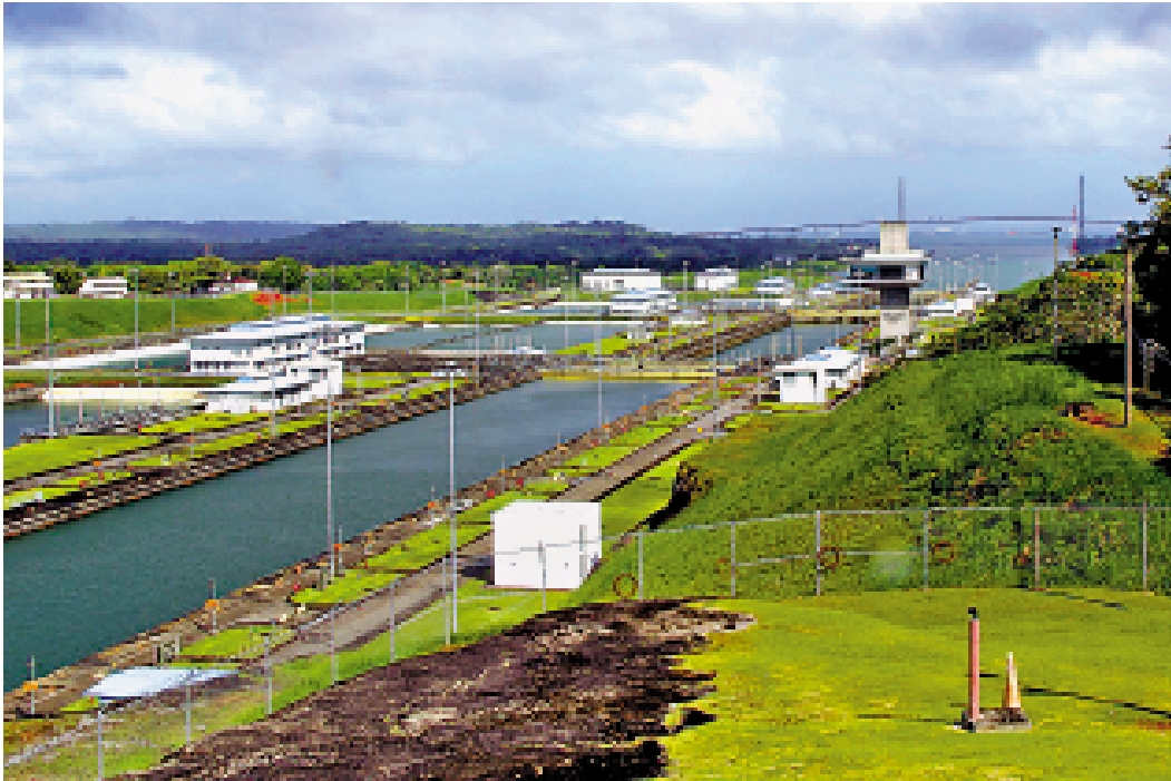 圖:巴拿馬運河一景。\歐偉建攝
