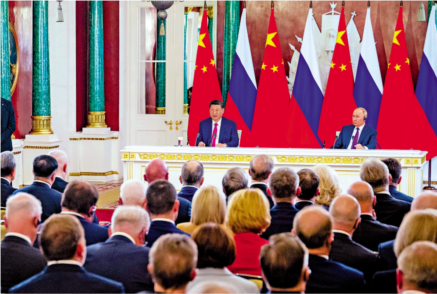 圖:當地時間5月8日中午,國家主席習近平同俄羅斯總統普京在莫斯科克里姆林宮會談後共同會見記者。\新華社