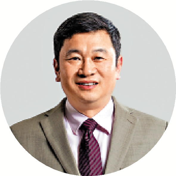 圖:北師港浸大校長陳致認為培養複合型人才以滿足AI時代發展需求。\大公報記者方俊明攝