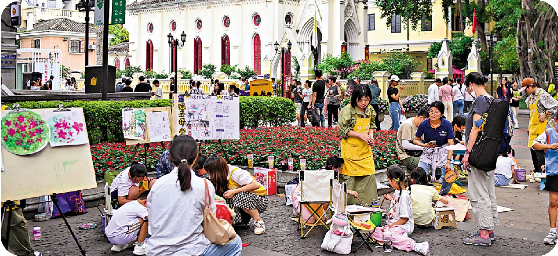 圖:位於廣州市荔灣區的沙面,是珠江沖積而成的沙洲,19世紀中葉,沙面淪為英、法租界,留下150多棟歐洲風格建築,堪稱「萬國建築博物館」。如今,整個沙面島環境優美、道路開闊,被稱為廣州的「城市會客廳」,吸引了大量遊客。\新華社