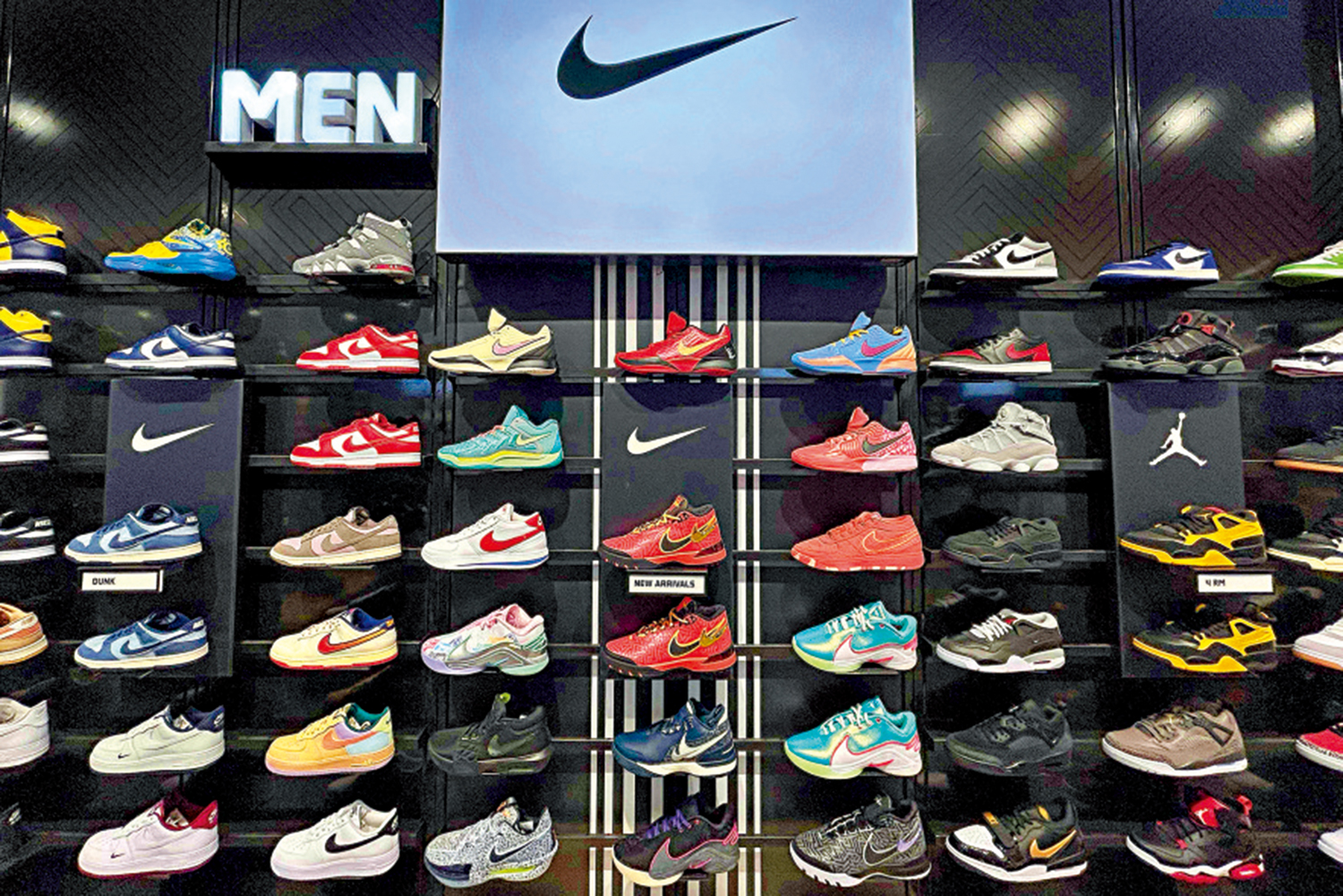 圖:Nike宣布自6月起將提高鞋類、服裝和運動器材的價格,具體漲價幅度在2到10美元之間不等。\法新社